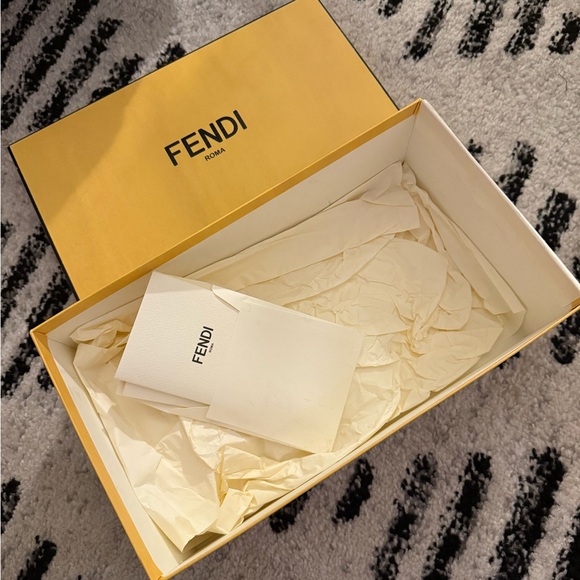 Fendi Box - Picture 5 of 6